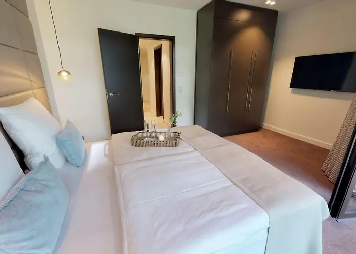 Apartment White Pearl 0.16 *